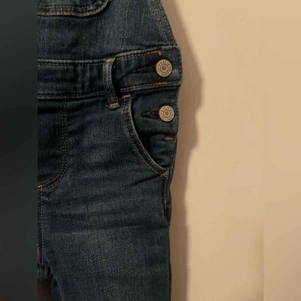 Gap overalls - Picture 5 of 11